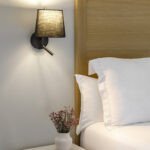 Applique murale design avec liseuse LED Clip