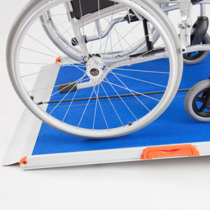 Rampe d'accès PMR pliable en aluminium Premium